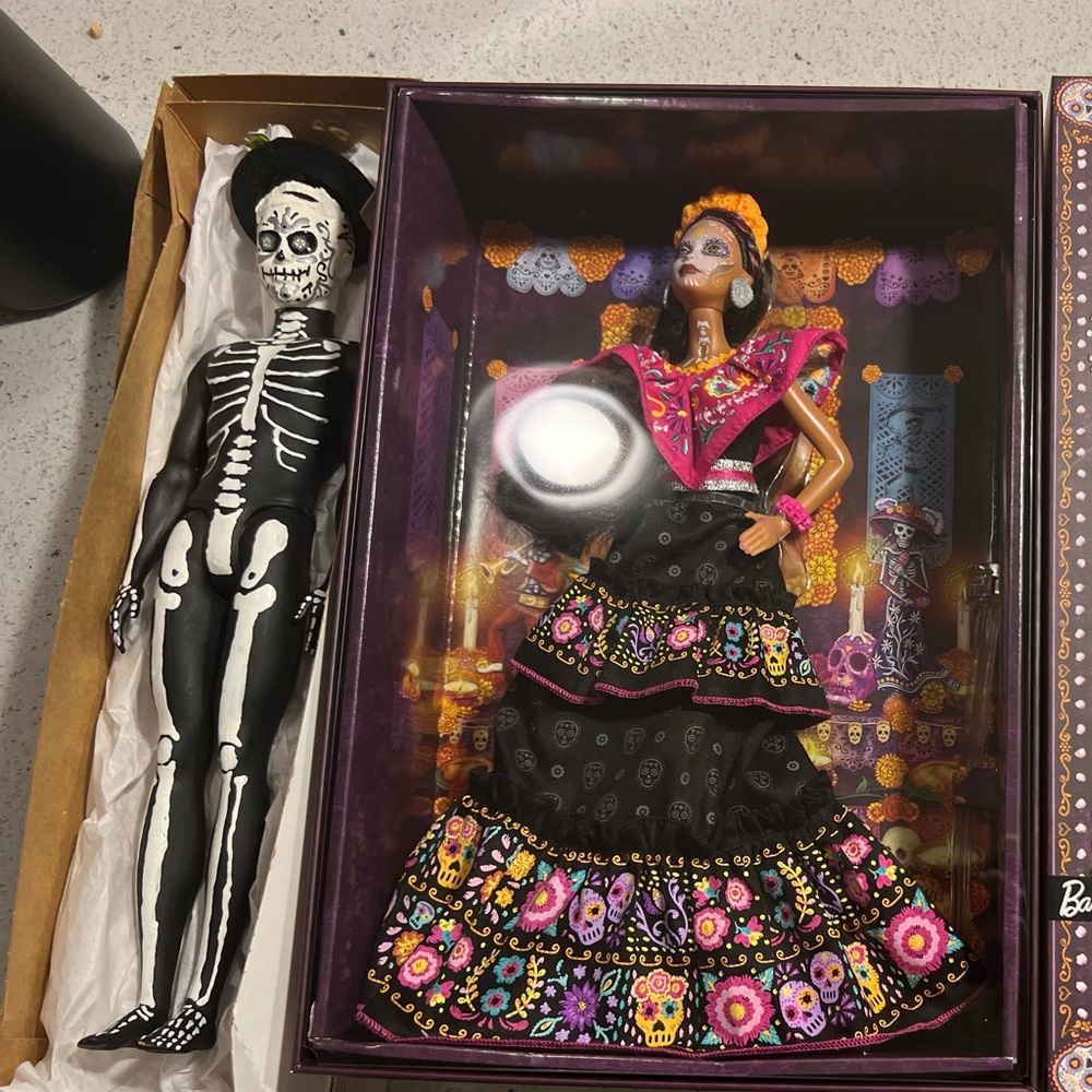 Dia De Los Muertos Barbie Dolls (SET)